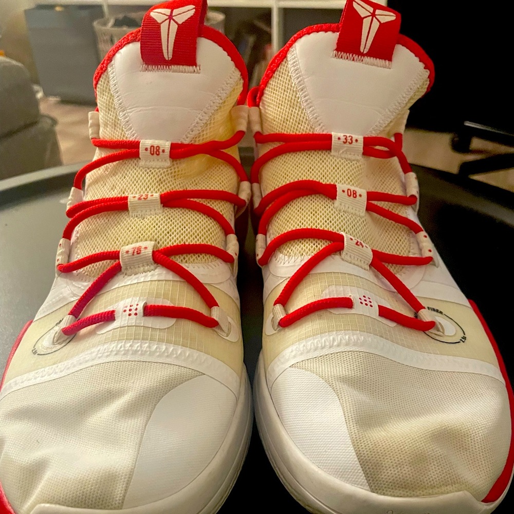 Kobe AD size 12 white and red